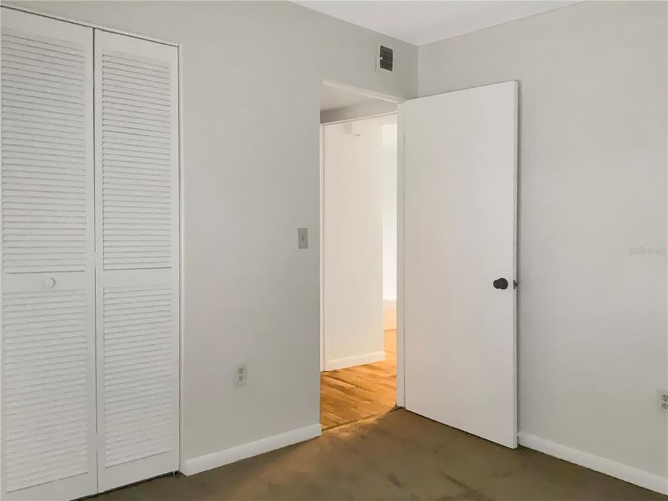 For Sale: $190,000 (2 beds, 2 baths, 1084 Square Feet)