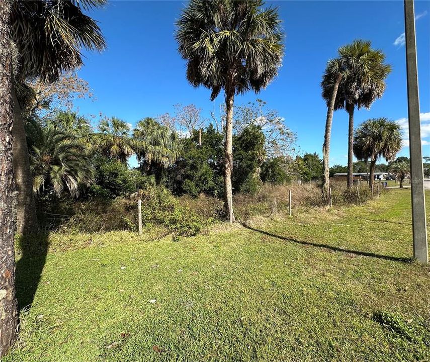 Vendido Recientemente: $17,900 (0.09 acres)