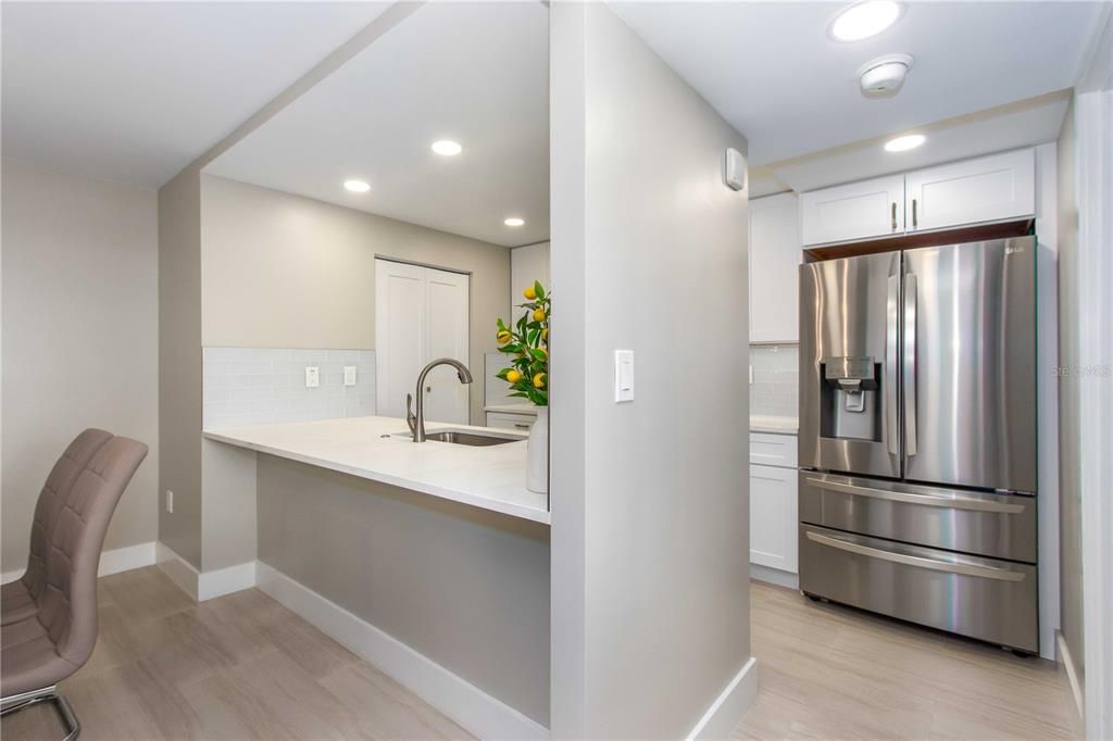 Active With Contract: $4,500 (3 beds, 2 baths, 1264 Square Feet)