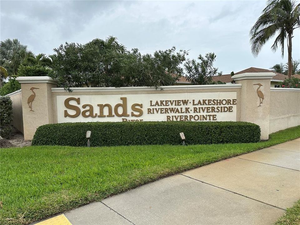 Entrance to Sands Lakeview!