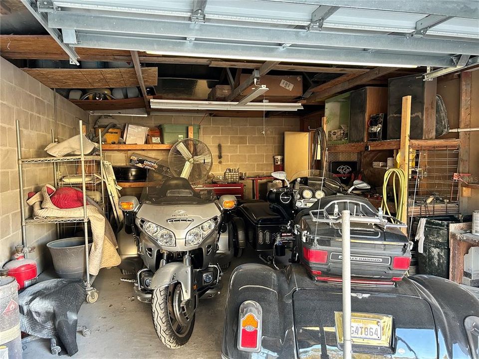 Auxiliary Building - Workshop / Garage Area