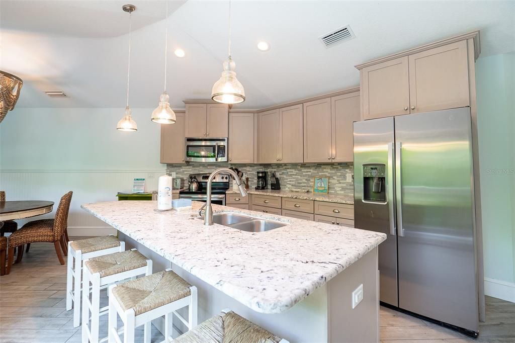 Recently Sold: $1,925,000 (5 beds, 3 baths, 2200 Square Feet)