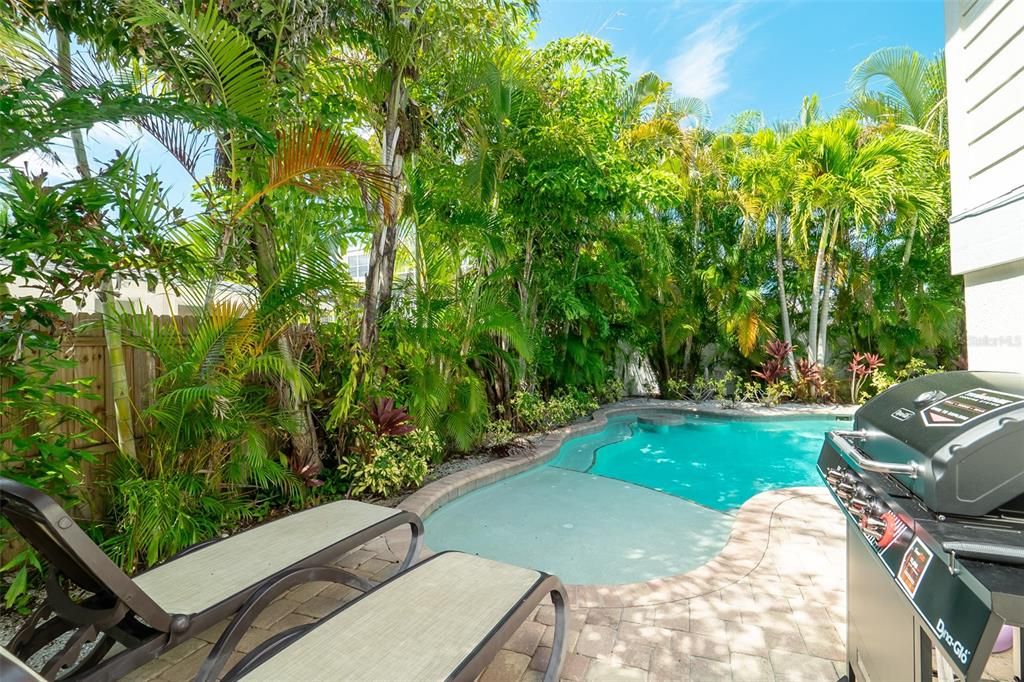 Recently Sold: $1,925,000 (5 beds, 3 baths, 2200 Square Feet)