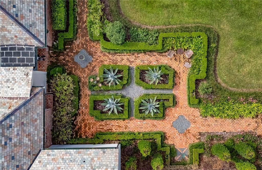Side parterre– a truly unique space to enjoy all year long!