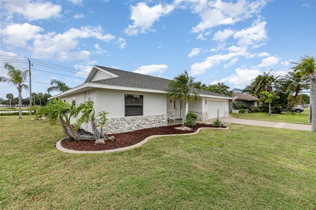 For Sale: $569,000 (4 beds, 2 baths, 2070 Square Feet)