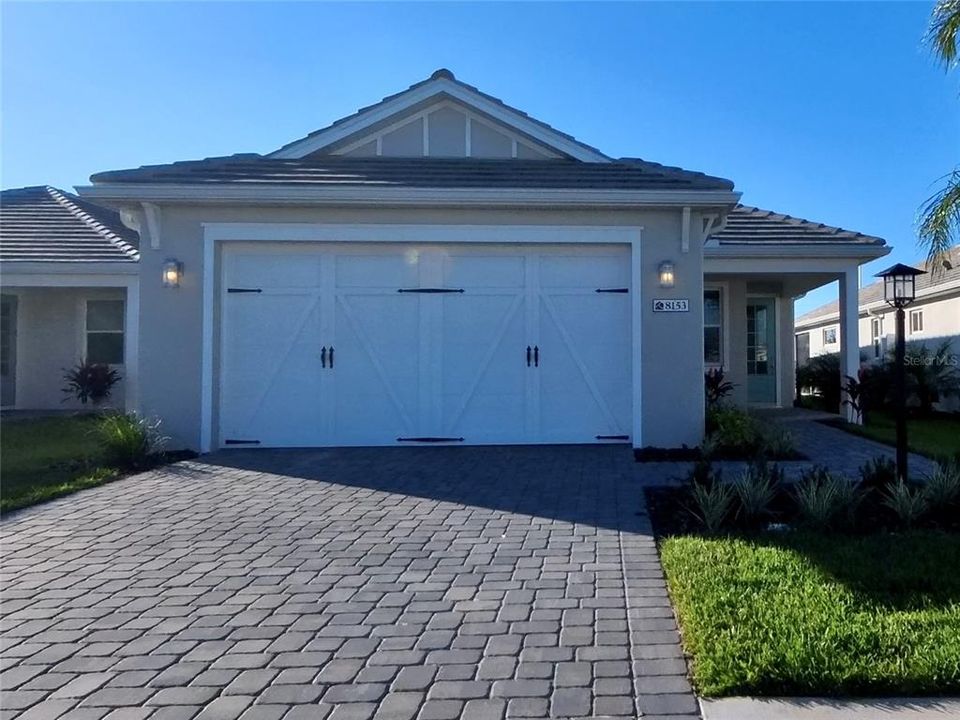 Recently Rented: $3,300 (3 beds, 2 baths, 1798 Square Feet)