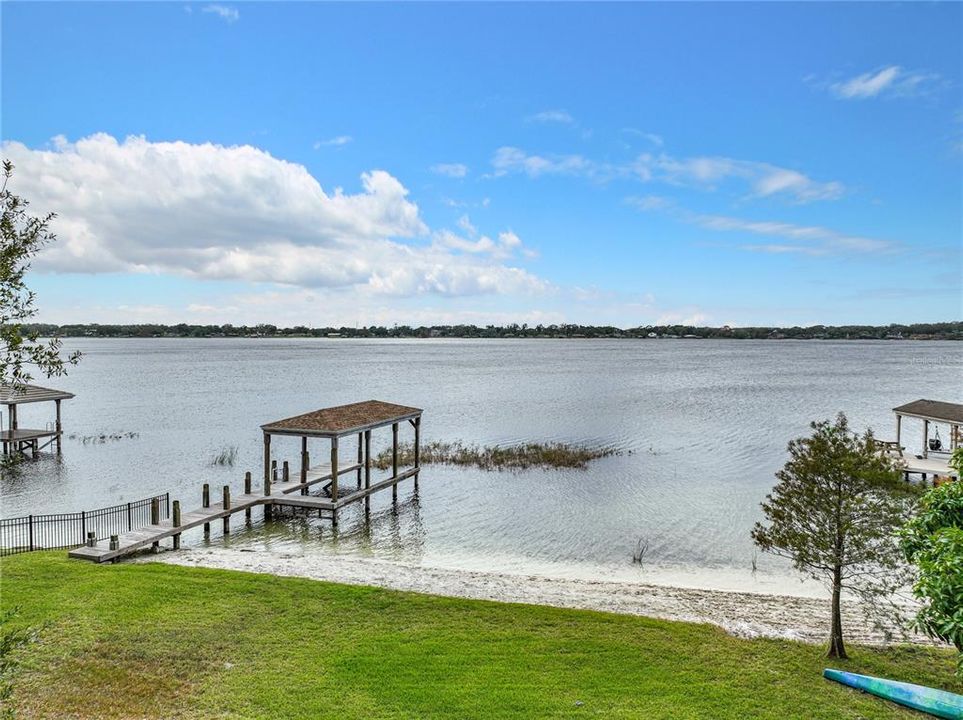 For Sale: $875,000 (3 beds, 2 baths, 2072 Square Feet)