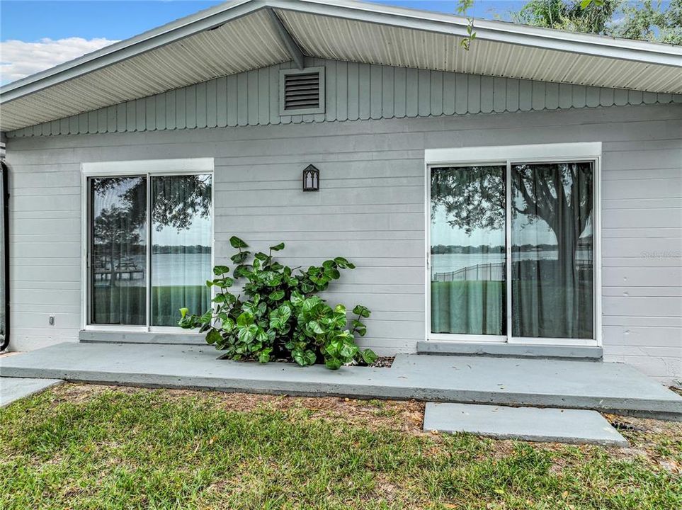 For Sale: $875,000 (3 beds, 2 baths, 2072 Square Feet)