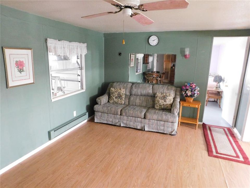 For Sale: $85,000 (3 beds, 2 baths, 1112 Square Feet)