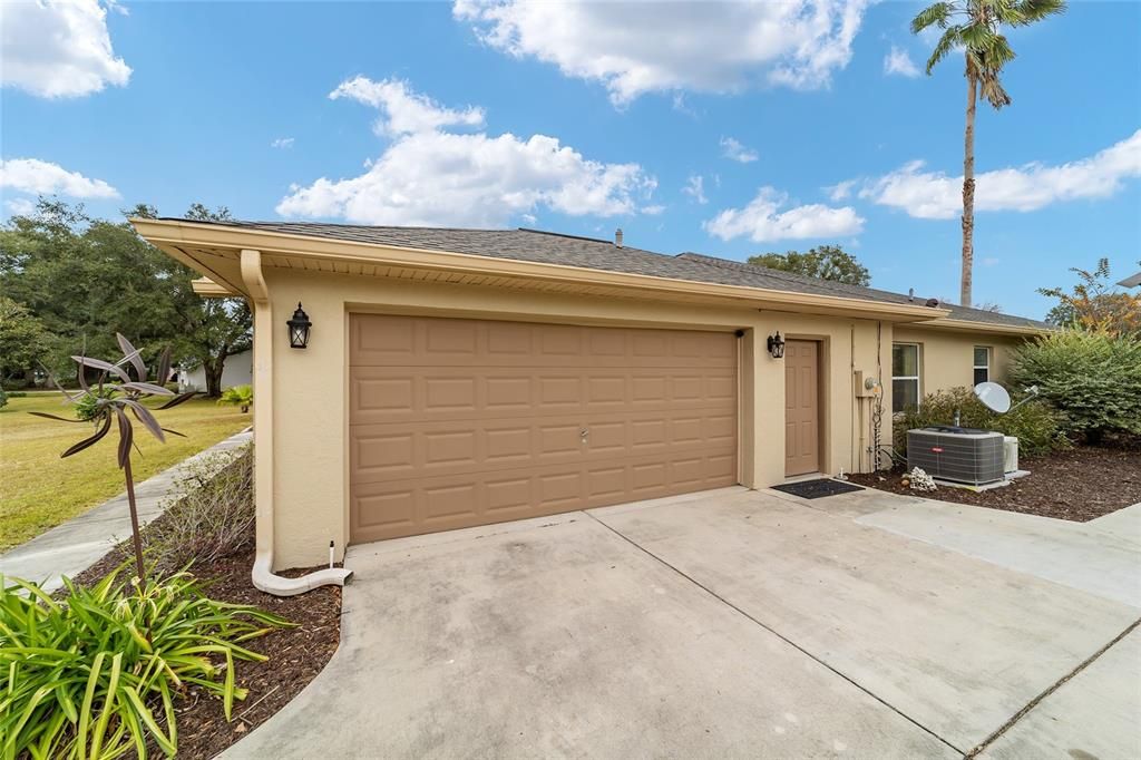 Active With Contract: $639,900 (4 beds, 2 baths, 2427 Square Feet)