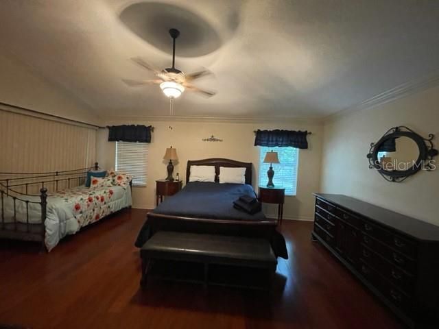 For Rent: $1,800 (2 beds, 2 baths, 1944 Square Feet)