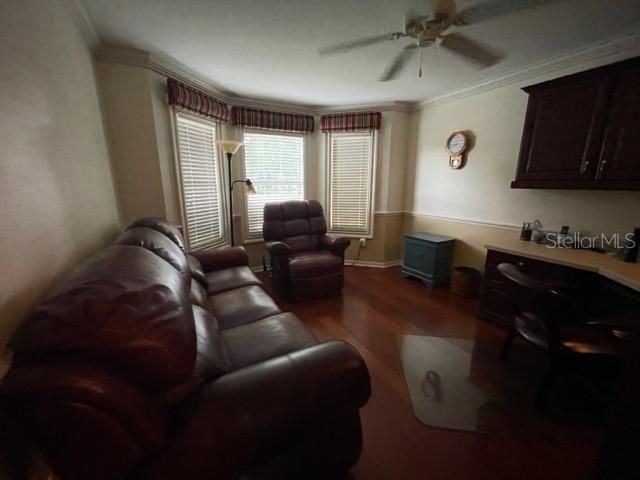 For Rent: $1,800 (2 beds, 2 baths, 1944 Square Feet)