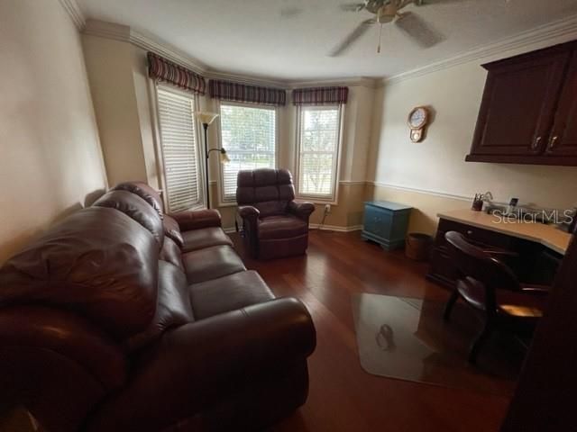 For Rent: $1,800 (2 beds, 2 baths, 1944 Square Feet)