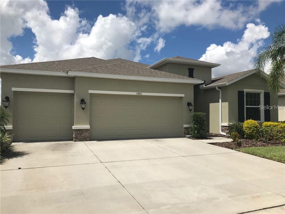 Recently Rented: $3,485 (4 beds, 3 baths, 2528 Square Feet)