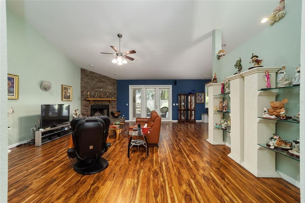 Recently Sold: $510,000 (3 beds, 2 baths, 2297 Square Feet)