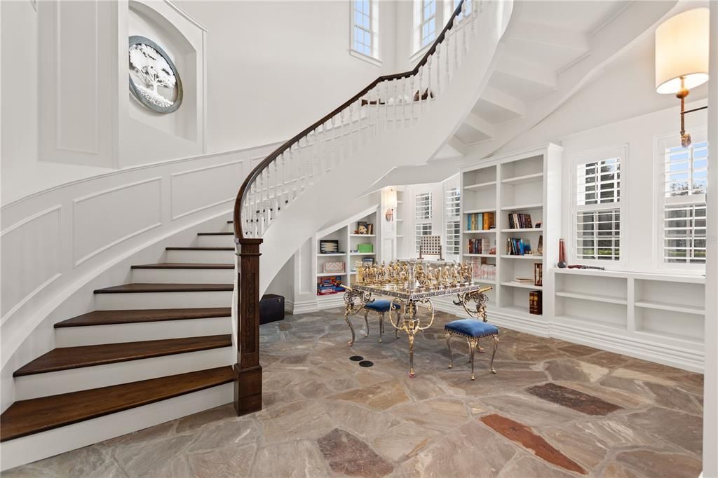 For Sale: $8,985,000 (8 beds, 8 baths, 13549 Square Feet)