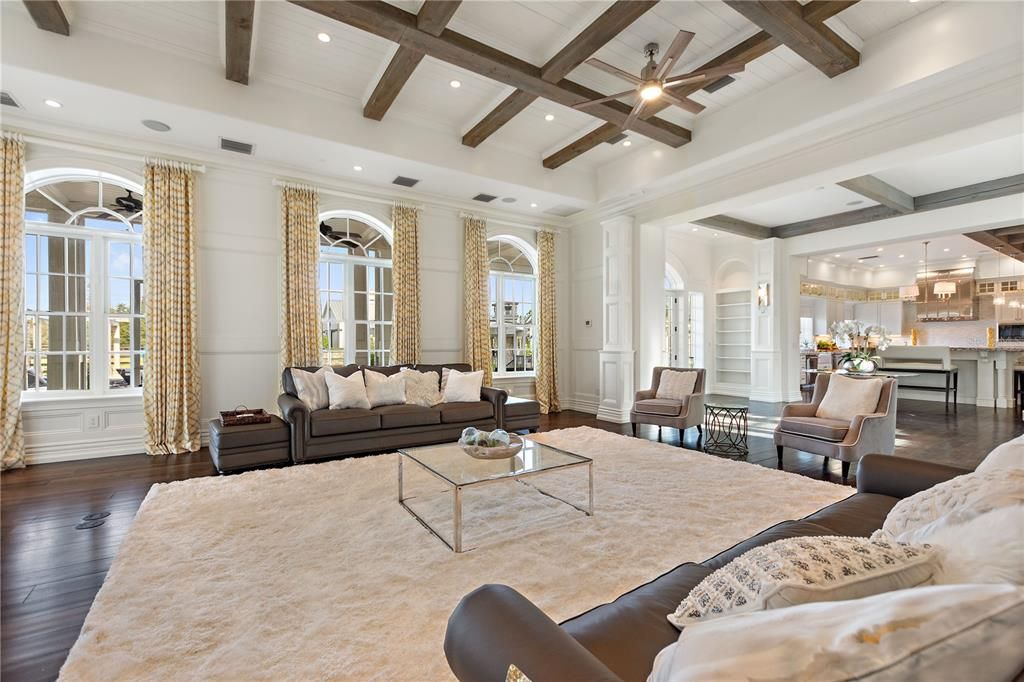 For Sale: $8,985,000 (8 beds, 8 baths, 13549 Square Feet)