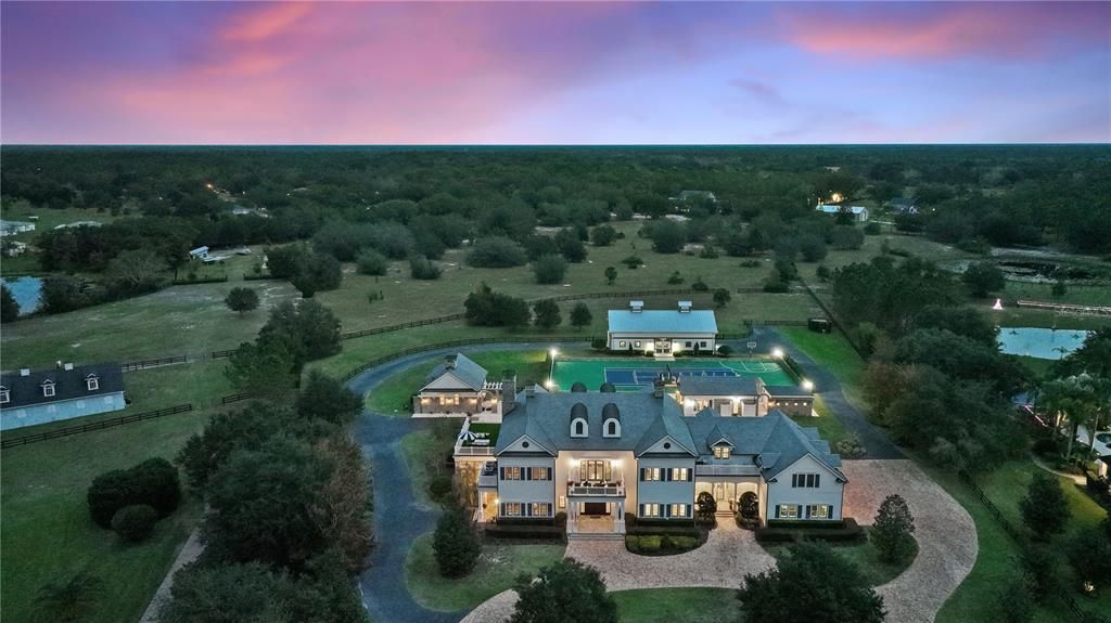 For Sale: $8,985,000 (8 beds, 8 baths, 13549 Square Feet)