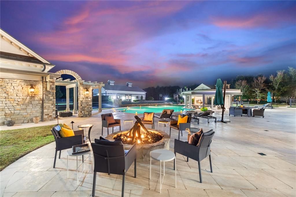 For Sale: $8,985,000 (8 beds, 8 baths, 13549 Square Feet)