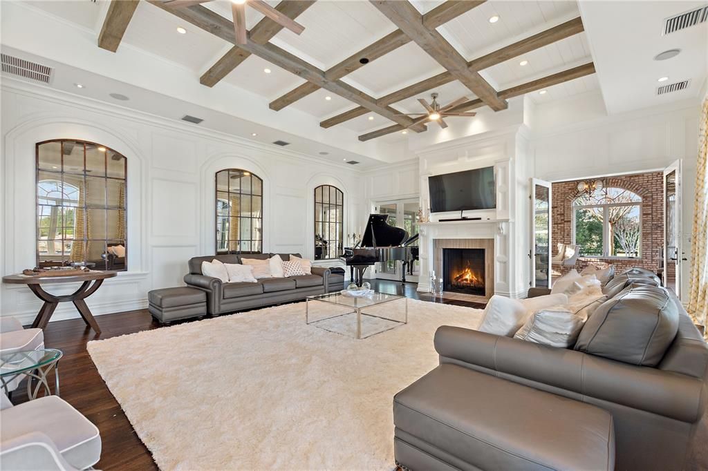 For Sale: $8,985,000 (8 beds, 8 baths, 13549 Square Feet)