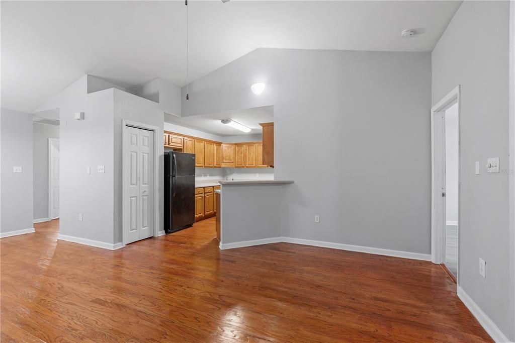 Recently Rented: $1,500 (3 beds, 2 baths, 1159 Square Feet)