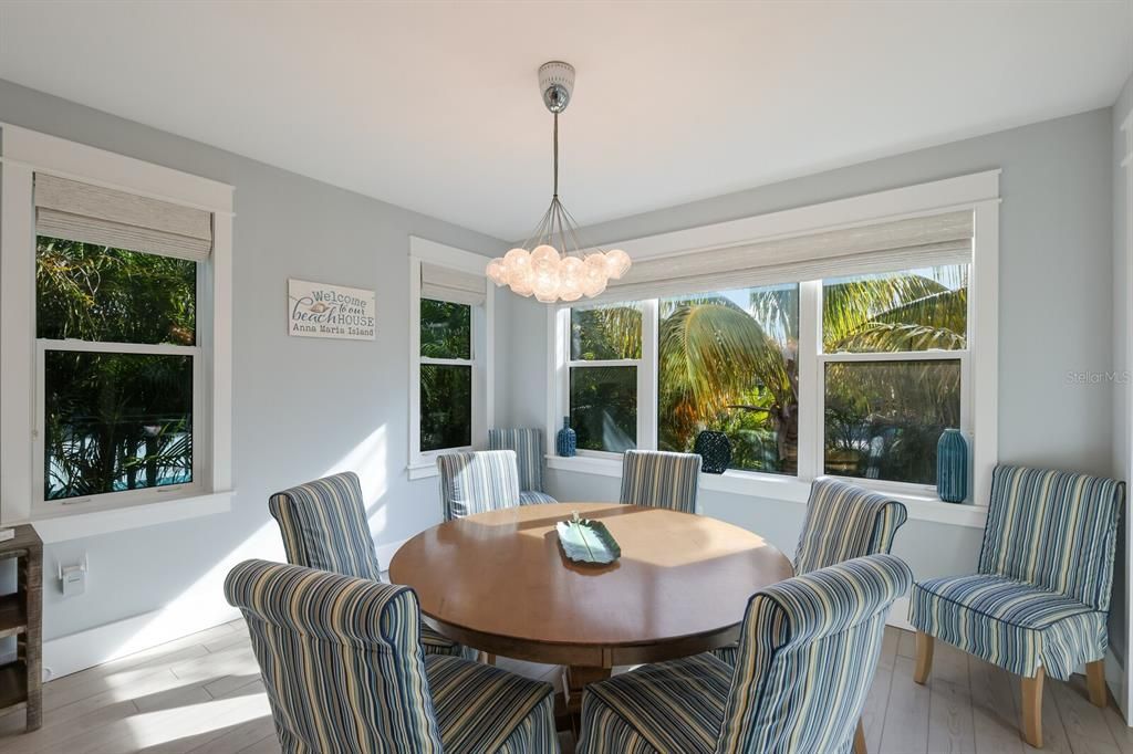 Active With Contract: $3,590,000 (4 beds, 3 baths, 2119 Square Feet)