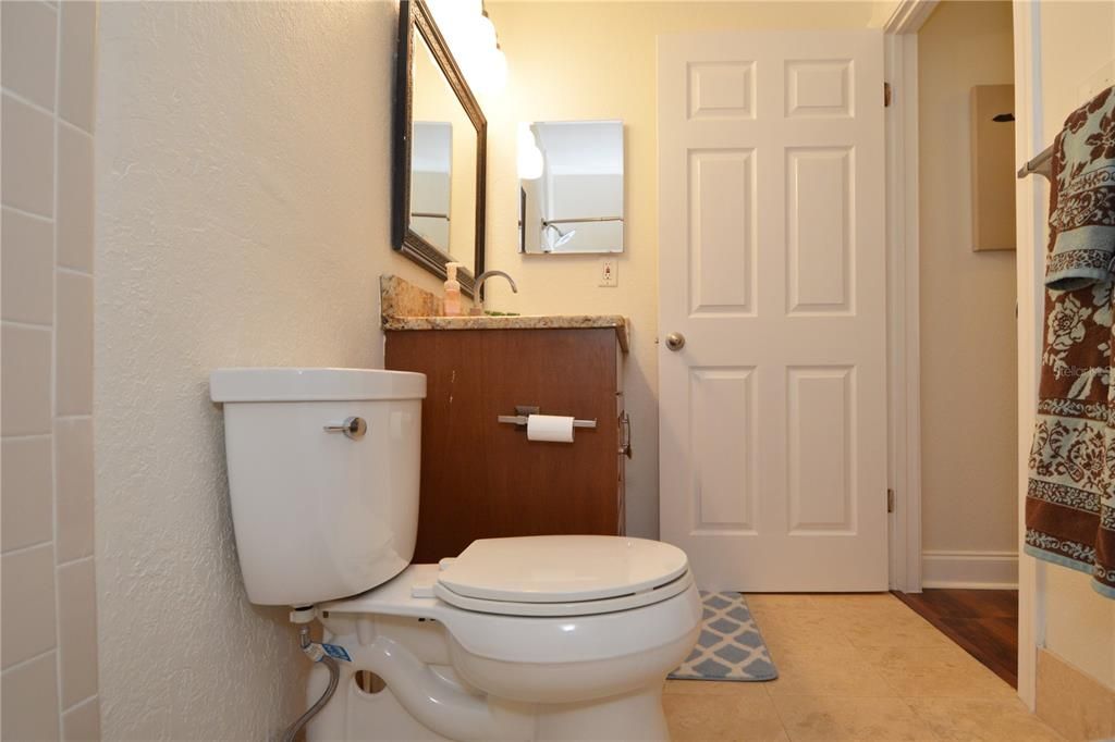 Recently Rented: $2,000 (1 beds, 1 baths, 742 Square Feet)