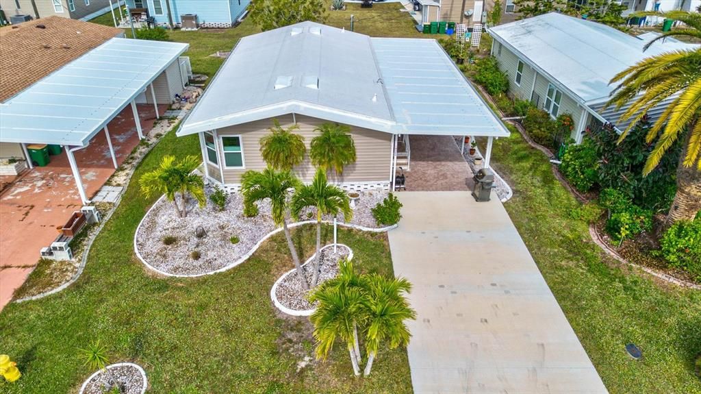 Recently Sold: $240,000 (2 beds, 2 baths, 1080 Square Feet)