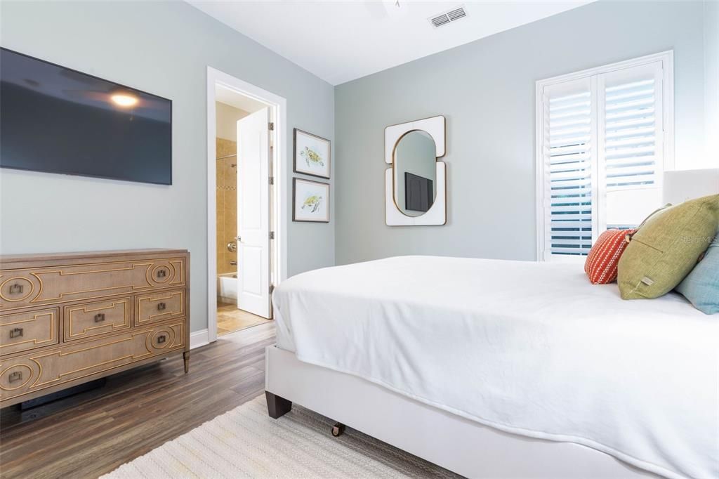 Active With Contract: $1,075,000 (3 beds, 3 baths, 3294 Square Feet)