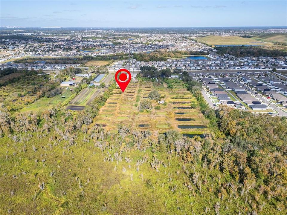 На продажу: $1,199,000 (4.80 acres)