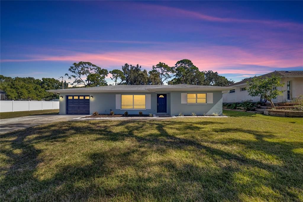 Recently Rented: $3,200 (3 beds, 2 baths, 1676 Square Feet)