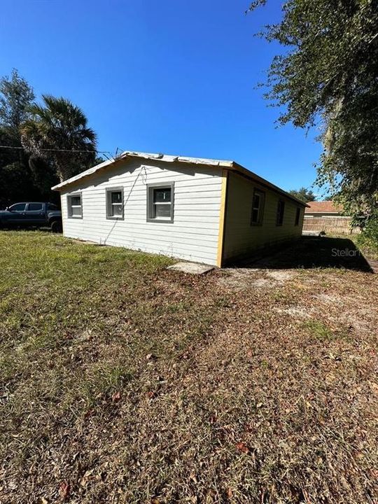 Recently Sold: $150,000 (3 beds, 1 baths, 934 Square Feet)