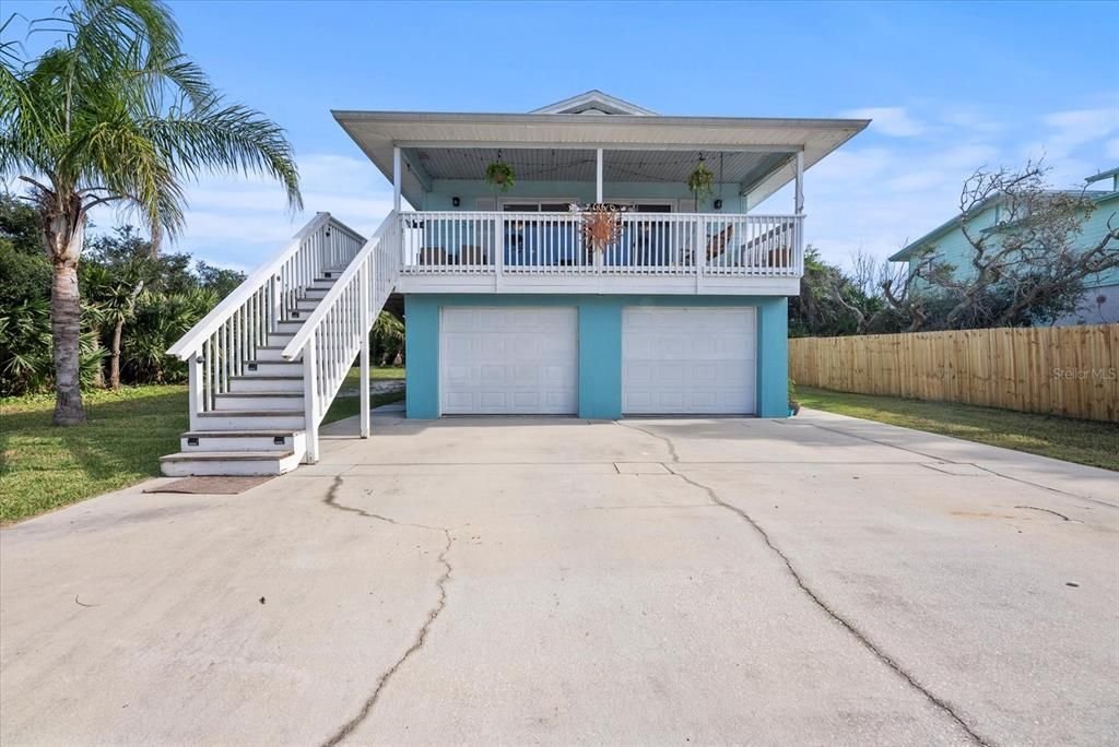 Recently Sold: $619,000 (2 beds, 2 baths, 864 Square Feet)