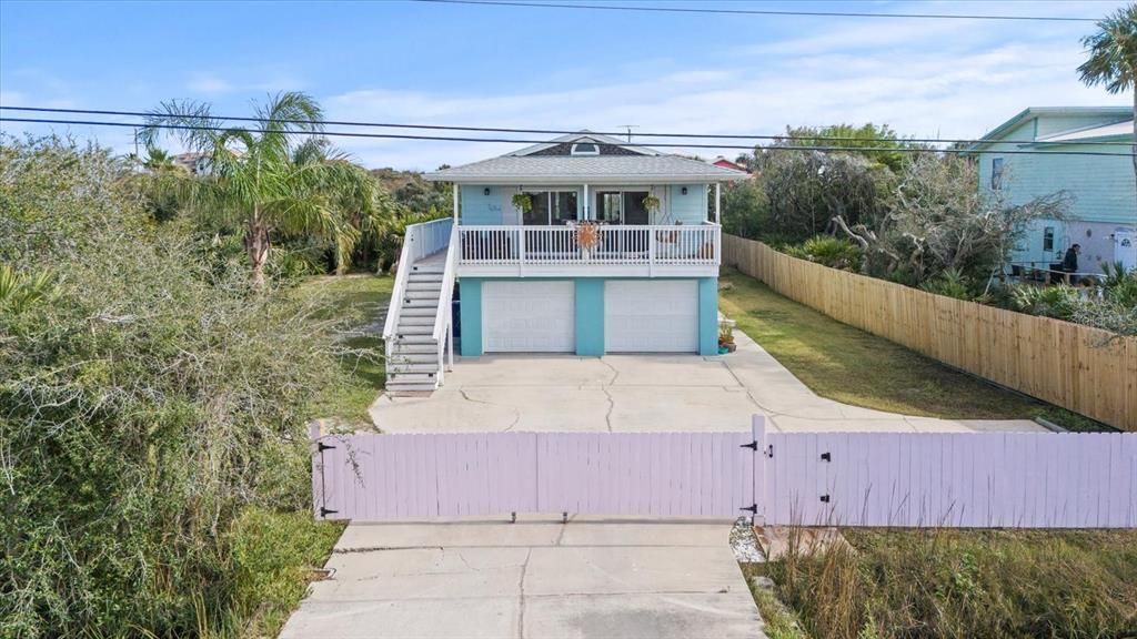 Recently Sold: $619,000 (2 beds, 2 baths, 864 Square Feet)