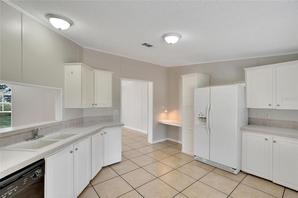 Recently Sold: $390,000 (3 beds, 2 baths, 1745 Square Feet)