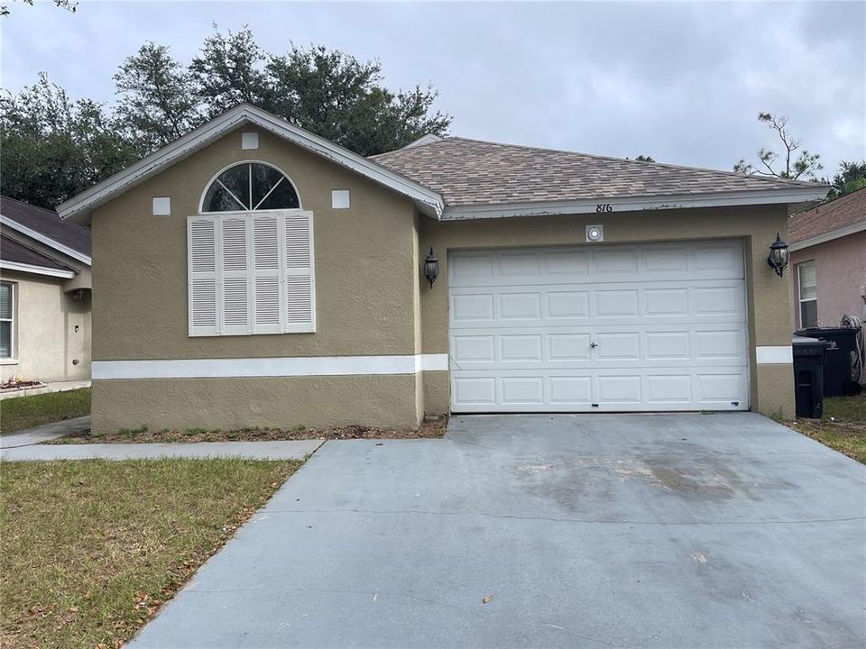 Recently Rented: $1,995 (4 beds, 2 baths, 1351 Square Feet)