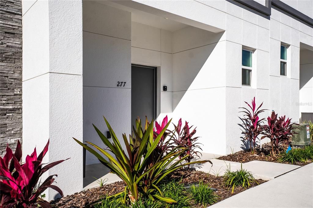 Недавно продано: $440,000 (4 спален, 4 ванн, 2020 Квадратных фут)