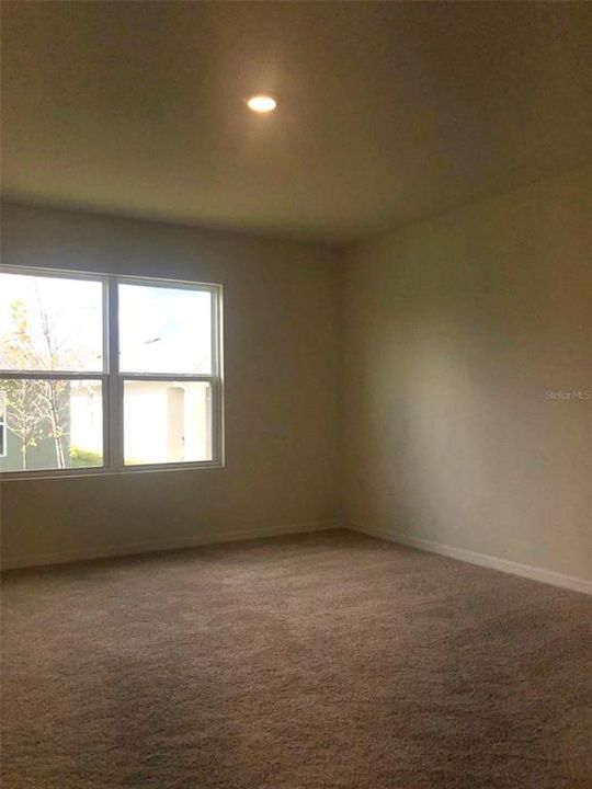 For Rent: $2,199 (3 beds, 2 baths, 1666 Square Feet)