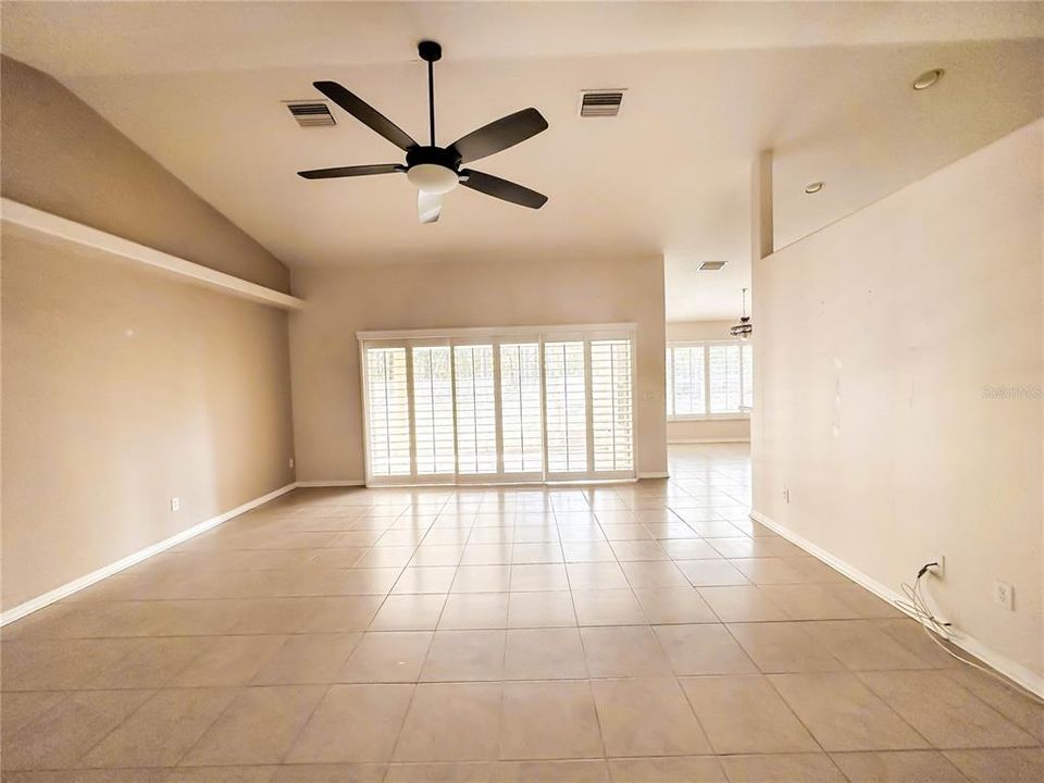 For Sale: $335,000 (4 beds, 2 baths, 2246 Square Feet)