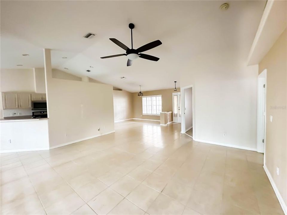 For Sale: $335,000 (4 beds, 2 baths, 2246 Square Feet)