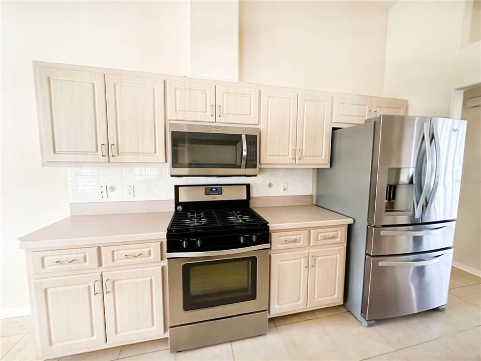 For Sale: $335,000 (4 beds, 2 baths, 2246 Square Feet)