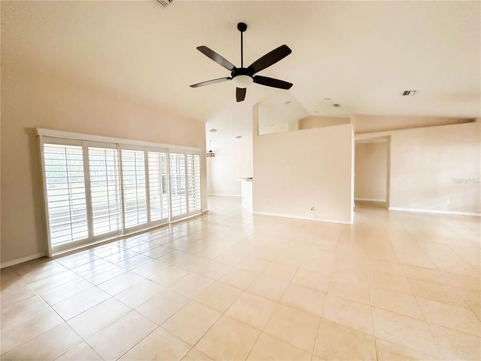 For Sale: $335,000 (4 beds, 2 baths, 2246 Square Feet)