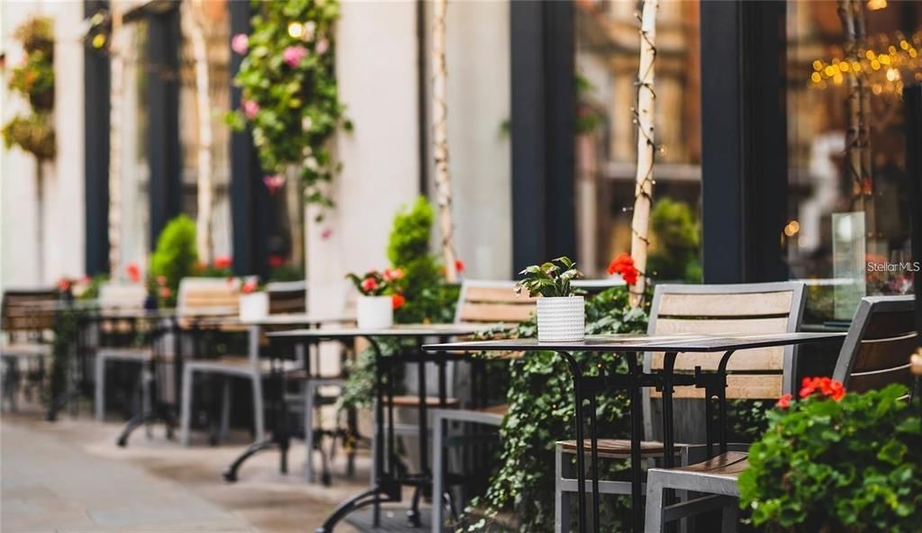 Под контрактом: $1,200,000 (2 спален, 2 ванн, 1334 Квадратных фут)