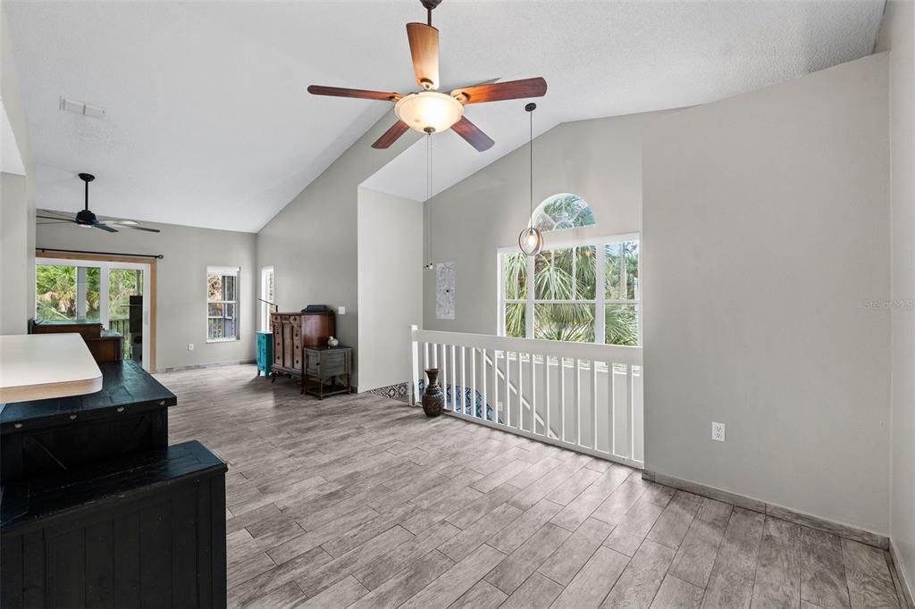 Active With Contract: $234,900 (3 beds, 2 baths, 1229 Square Feet)