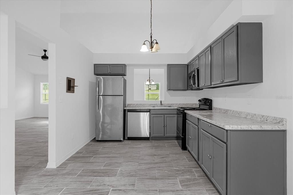 Active With Contract: $479,900 (3 beds, 2 baths, 1909 Square Feet)