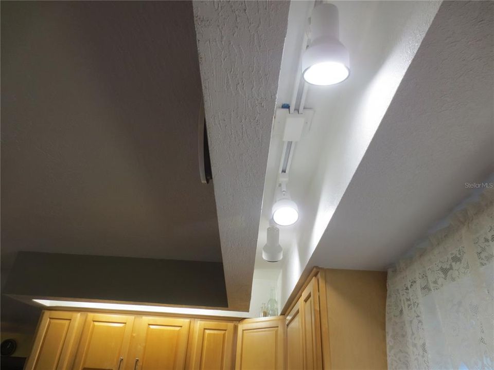 Kitchen indirect lighting