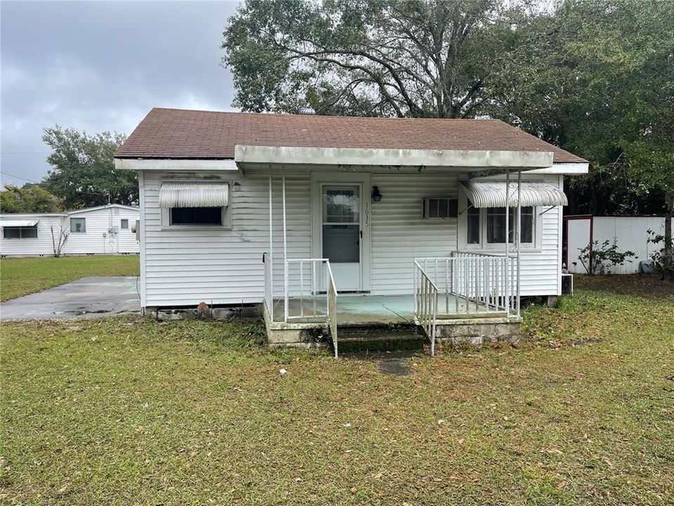 Recently Sold: $120,000 (2 beds, 1 baths, 572 Square Feet)