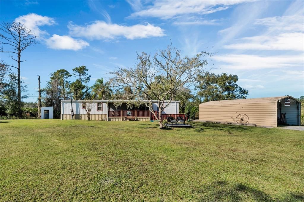 For Sale: $349,000 (3 beds, 2 baths, 938 Square Feet)