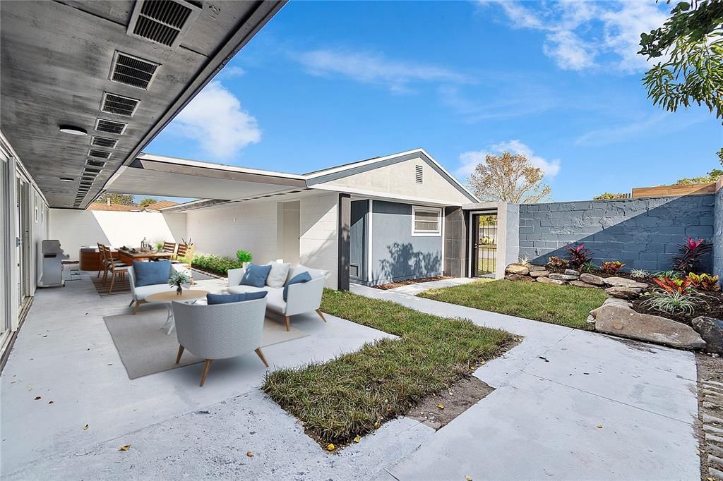 Active With Contract: $359,900 (4 beds, 2 baths, 1636 Square Feet)