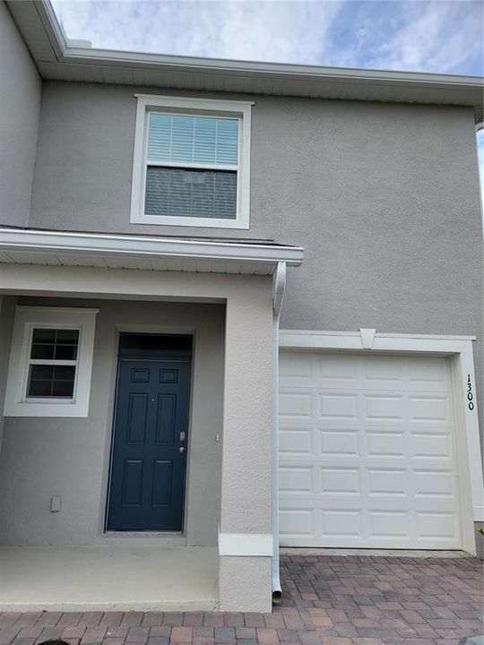 Recently Sold: $340,990 (3 beds, 2 baths, 1758 Square Feet)